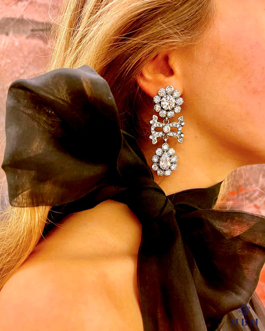 Elegant flower long earrings