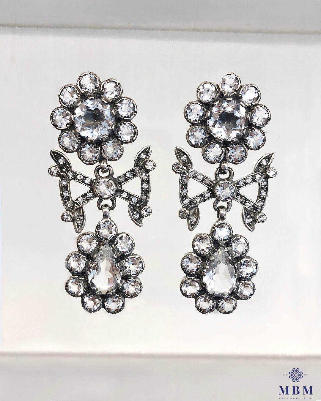 Elegant flower long earrings
