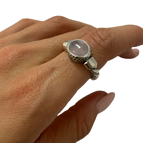 Rope ring in silver and natural stones
