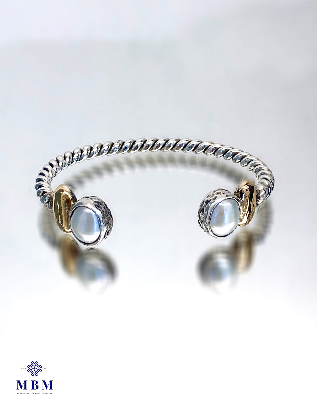 Pulseira com 2 pérolas