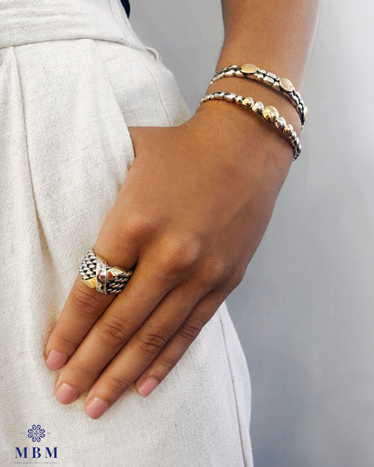 Pulseira fina "bolinhas" em prata e ouro