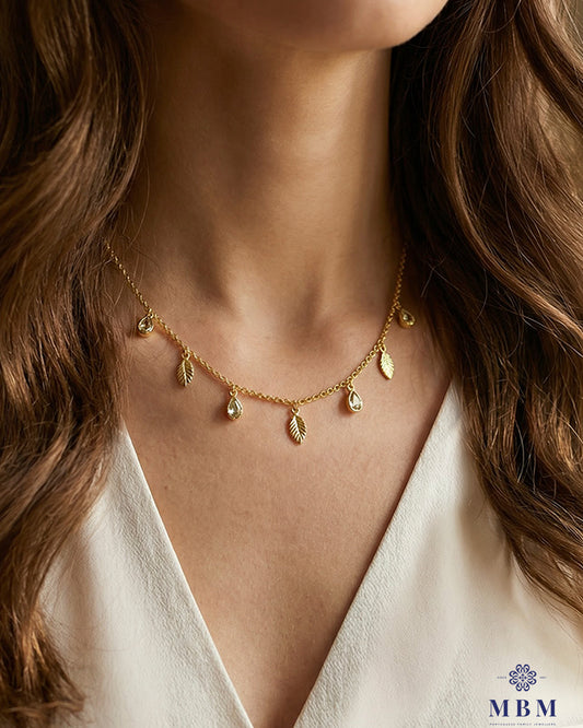 Colar em prata - folhas e Pedras Transparentes