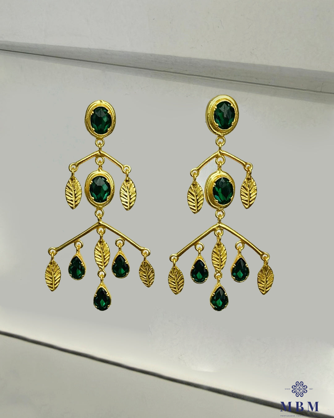 Brincos em prata - folhas e Pedras Verde Escuro